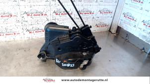 O83849 Gebruikte slotmechaniek portier 4deurs rechts-voor Toyota Prius