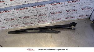 O97505 Gebruikte ruitenwisserarm achter Fiat Idea