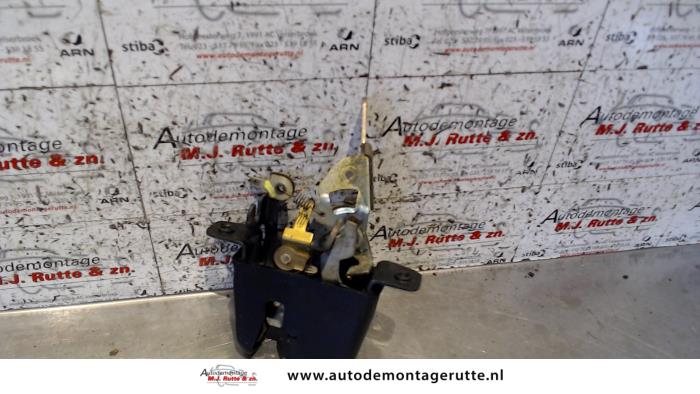 Gebruikte Slotmechaniek Achterklep MG ZS O91762