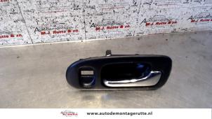 O89619 Gebruikte portiergreep 4deurs rechts-achter MG ZS