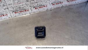 O105951 Gebruikte spiegel schakelaar MG ZS