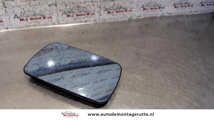 Spiegelglas rechts van een BMW 3 serie Compact (E46/5) 316ti 16V 2002