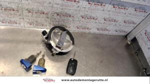 Gebruikte Deurslot Cilinder rechts Volkswagen New Beetle (9C1/9G1) 2.0 Prijs op aanvraag aangeboden door Autodemontage M.J. Rutte B.V.
