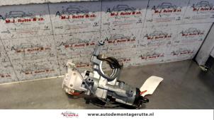 O114162 Gebruikte sleutel+contactslot Mazda Demio