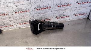 O103496 Gebruikte ruitenwis schakelaar Nissan X-Trail