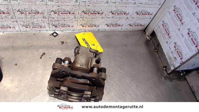 Gebruikte Remklauw (Tang) links-voor Renault Laguna O112028