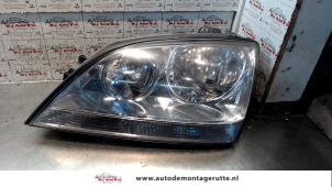 O72515 Gebruikte linker koplamp Kia Sorento