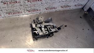 O82380 Gebruikte deurslot mechaniek 2deurs links Volkswagen Fox