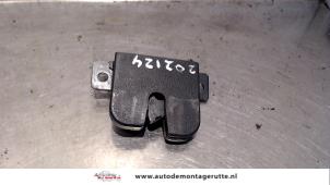 O91999 Gebruikte slotmechaniek achterklep Seat Leon