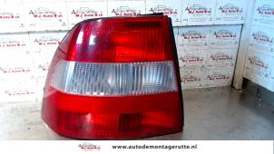 O92886 Gebruikte achterlicht links Opel Vectra