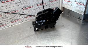 O83367 Gebruikte portierslot mechaniek 4deurs links-achter Mazda 3.