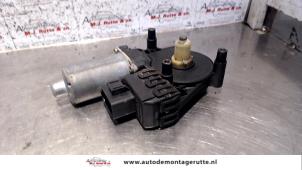 O89778 Gebruikte raammotor portier Audi Allroad Quattro