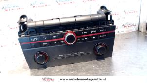 Gebruikte Radio Mazda 3 Sport (BK14) 1.6 CiTD 16V Prijs op aanvraag aangeboden door Autodemontage M.J. Rutte B.V.