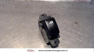O107673 Gebruikte schakelaar elektrisch raam Kia Picanto
