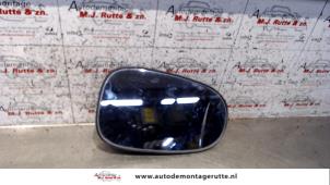 Gebruikte Spiegelglas rechts Nissan Almera Tino (V10M) 1.8 16V Prijs op aanvraag aangeboden door Autodemontage M.J. Rutte B.V.