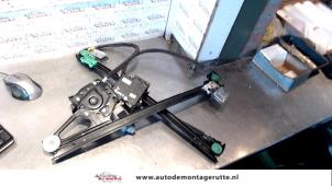 O77931 Gebruikte raammechaniek 4deurs links-voor Ford Galaxy