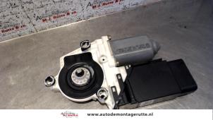 Gebruikte Motor portierruit Volkswagen Bora (1J2) 1.6 Prijs op aanvraag aangeboden door Autodemontage M.J. Rutte B.V.