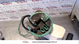 O120727 Gebruikte brandstofpomp elektrisch Nissan Primera
