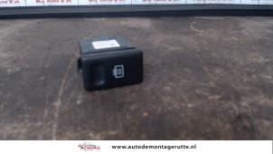 O106672 Gebruikte verwarmingsschakelaar achterruit Ford Galaxy
