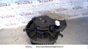 O130266 Gebruikte chaufage ventilatiemotor Renault Clio
