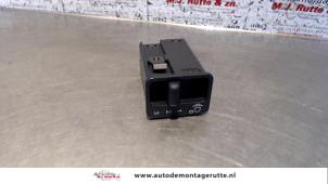 O98589 Gebruikte schakelaar koplamp ihv Landrover Freelander