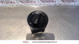 O101266 Gebruikte schakelaar licht Volkswagen Transporter