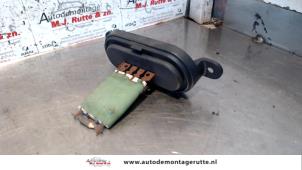 O130789 Gebruikte kachel weerstand Volkswagen Transporter