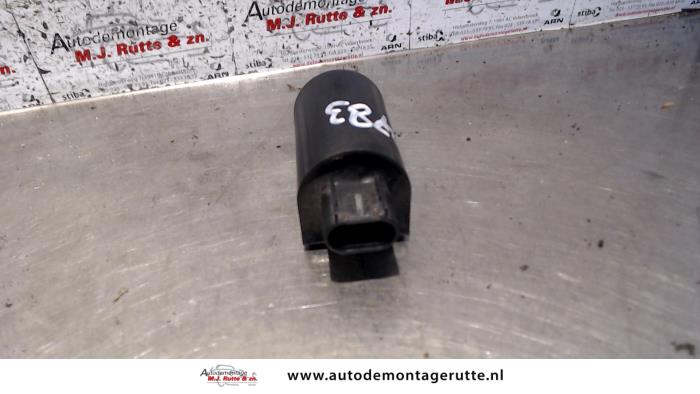 Gebruikte Overspanningsrelais Peugeot Expert O104752
