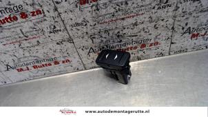 O107099 Gebruikte elektrisch raam schakelaar Ford Mondeo