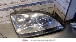 O73978 Gebruikte rechter koplamp Kia Sorento