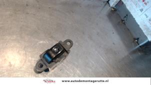 O107515 Gebruikte schakelaar elektrisch raam Hyundai Atos