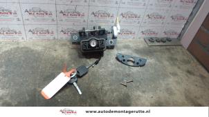 O91528 Gebruikte slotmechaniek achterklep Mercedes A-Klasse