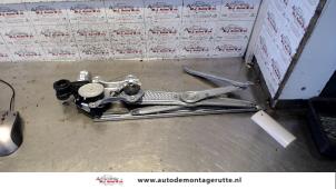 O79554 Gebruikte raammechaniek 4deurs rechts-voor Toyota Yaris