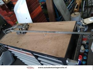 O118507 Gebruikte ruitenwismotor+mechaniek Mercedes Vaneo
