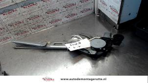 O78549 Gebruikte raammechaniek 4deurs links-voor Toyota Prius