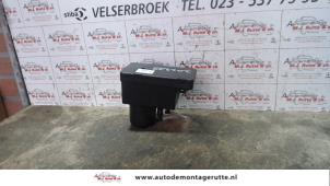 O110879 Gebruikte pomp elektrische deurvergrendeling Mercedes C-Klasse