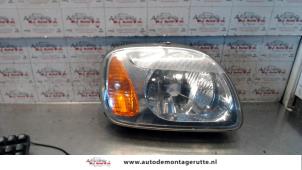 O73876 Gebruikte rechter koplamp Nissan Micra