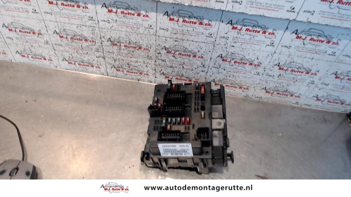 Gebruikte Zekeringkast Peugeot 206 O119471