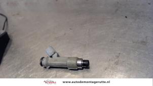 O121626 Gebruikte injector (benzine injectie) Peugeot 107