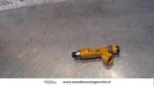 O121775 Gebruikte injector (benzine injectie) Suzuki Wagon R+