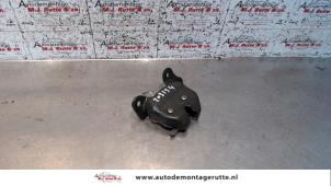 O92001 Gebruikte slotmechaniek achterklep Suzuki Swift
