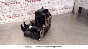 O83754 Gebruikte portierslot mechaniek 4deurs rechts-voor Renault Megane Scenic