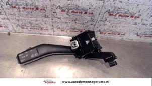 O101670 Gebruikte knipperlicht schakelaar Volkswagen Golf