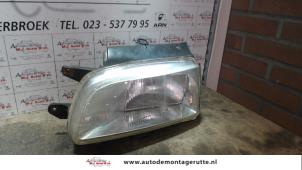 O72707 Gebruikte linker koplamp Peugeot Partner
