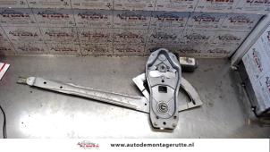 O77522 Gebruikte raammechaniek 2deurs links-voor Ford Transit