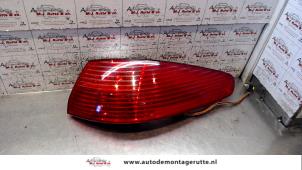 O95520 Gebruikte achterlicht rechts Peugeot 607