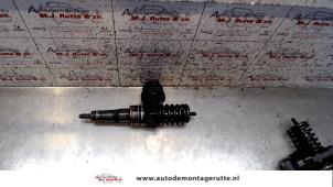 O121146 Gebruikte verstuiver (diesel) Volkswagen Passat