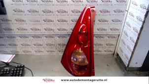 O93705 Gebruikte achterlicht links Peugeot 107
