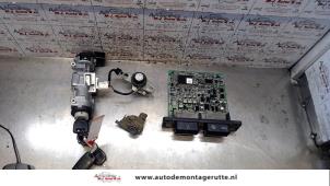 O82140 Gebruikte cilinderslotenset (compleet) Mazda 3.