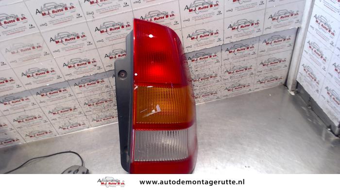 Gebruikte Achterlicht rechts Mitsubishi Space Star O95756